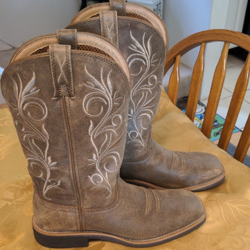 🤠Boots Square Toe Western Style